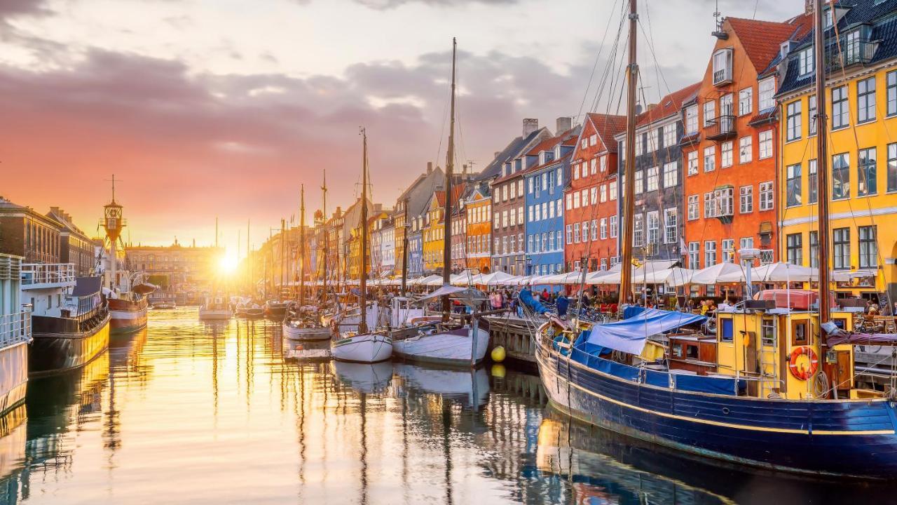 Large 4 Bedroom With Balcony & Bathtub In Cph City Copenhague Exterior foto