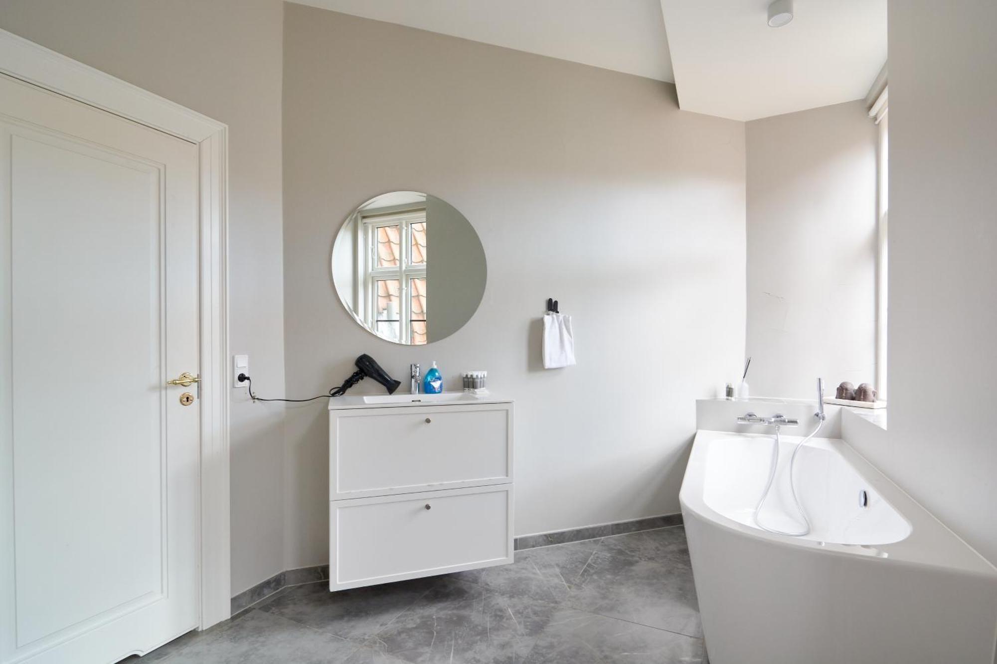 Large 4 Bedroom With Balcony & Bathtub In Cph City Copenhague Exterior foto